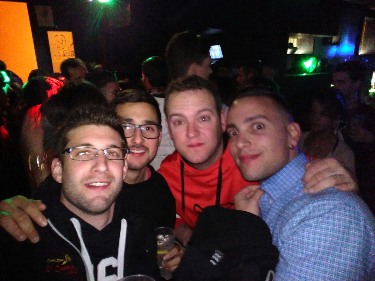 juergacharanga's tweet photo. Bueno aqui os dejamos un resumen de este finde que hemos pasado en peñafiel. Que ha sido elegante https://t.co/eG4w0iR4WG
