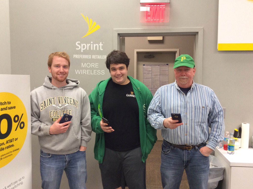 PGHMills2's tweet photo. 3 new from #verizon to winning #sprint @SprintMWLS https://t.co/cI8RsJT3h0
