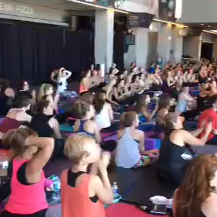 baronbaptiste's tweet photo. |REPLAY| No thorns, no roses Philly complete! #katch #Periscope https://t.co/Y0TfwM4Ajm https://t.co/g3XgfTHZ9x
