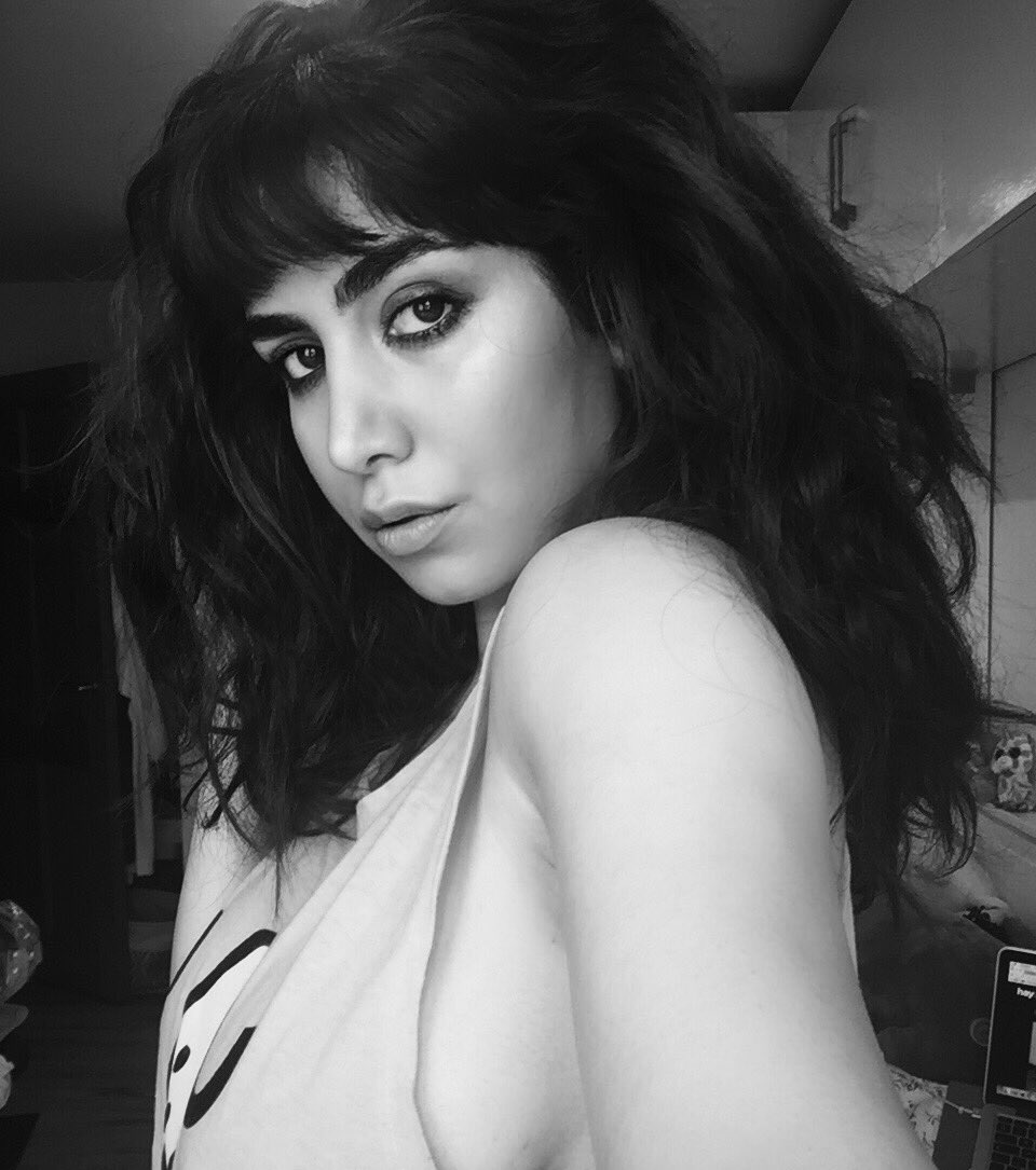 lolaameri's tweet photo. 🔘🔘🔘 https://t.co/18tB8ymiVi