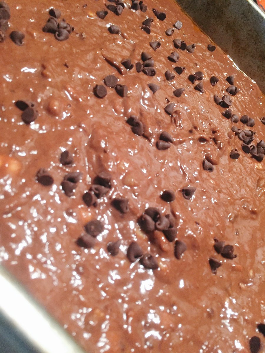 ACAIMHIGH's tweet image. healthy brownies w/ @_CarterRose 😄 #sundayfunday #baetime
