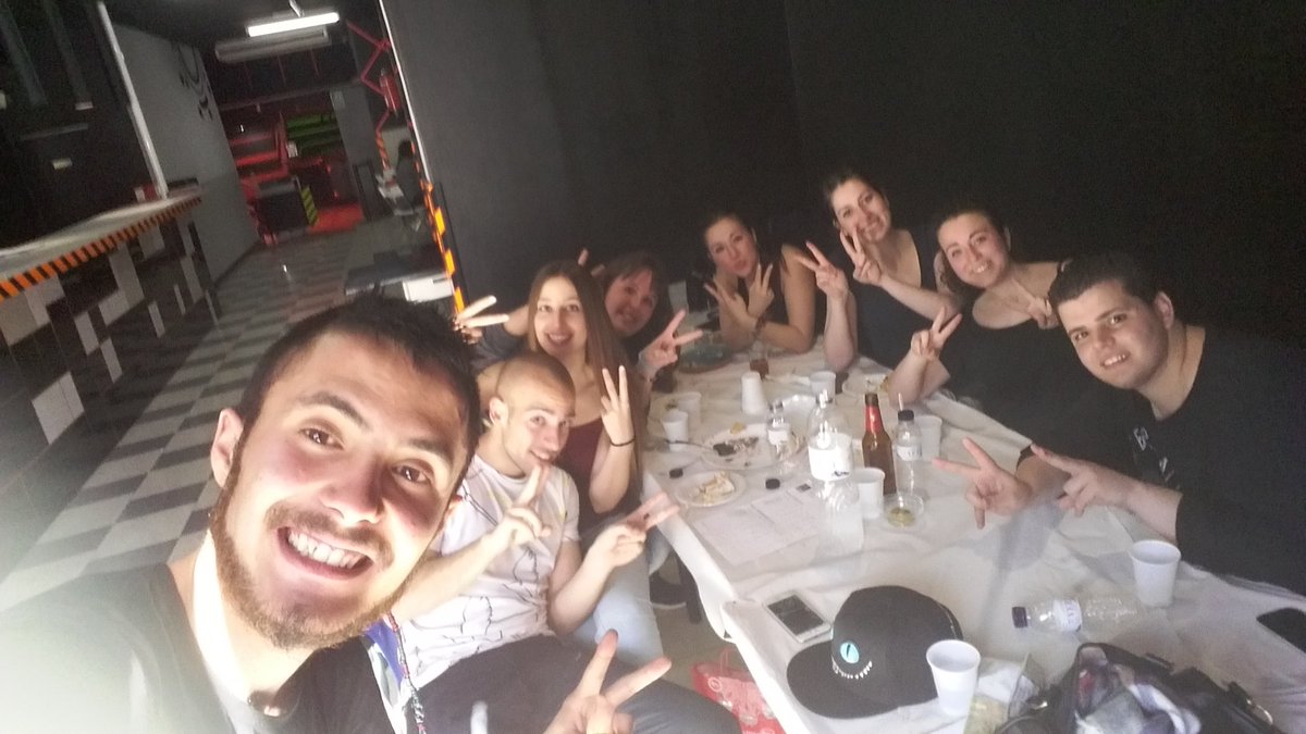 judith_94's tweet image. Momentos increíbles a vuestro lado ♡ #laserking #lasertag #guerrerros #risas #somosunosmataos #osquiero