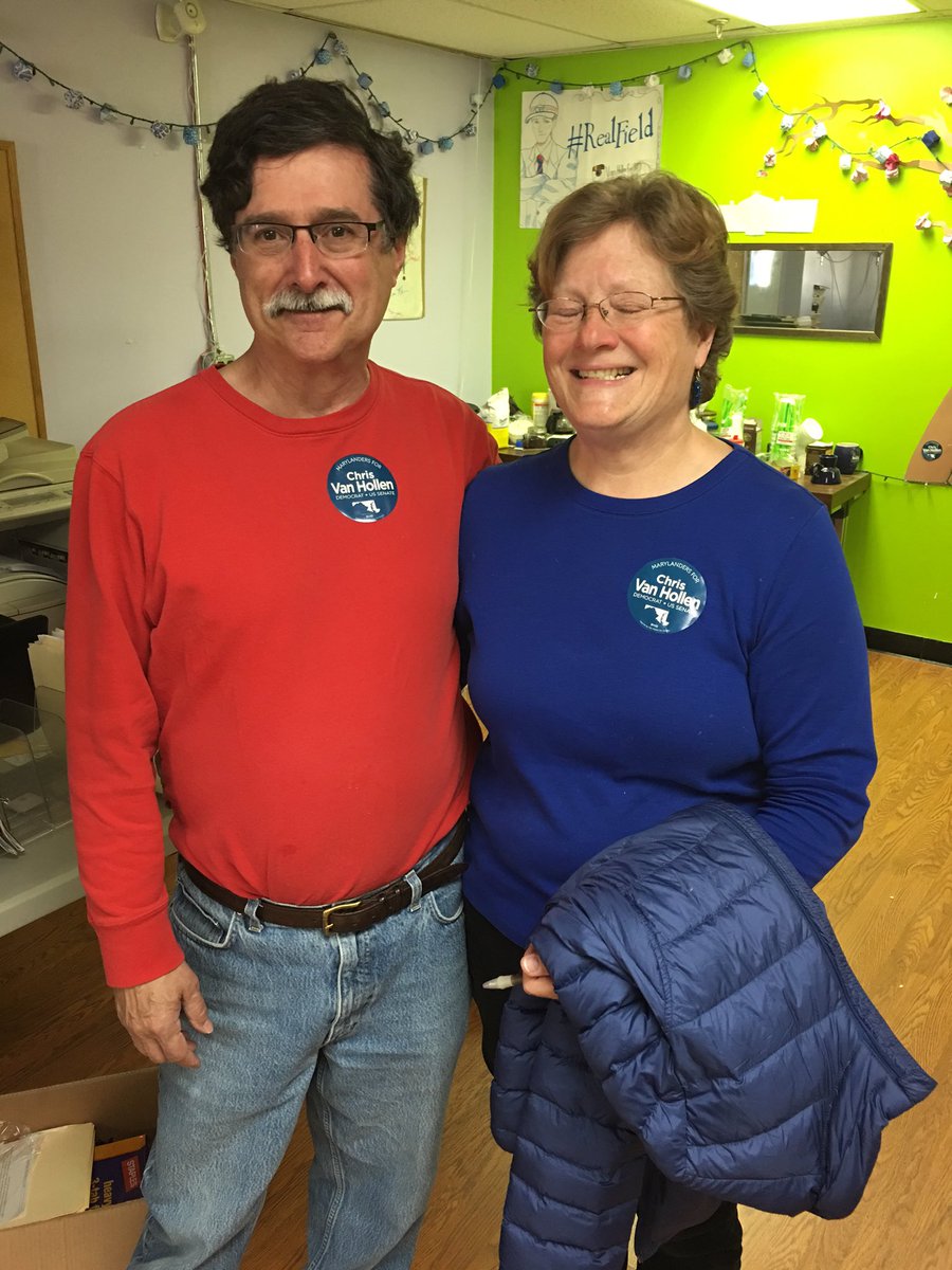 LeslieJoy1's tweet photo. @teamvanhollen A big thanks to our canvassing power couple, the Stevens! #MDSen #TeamCVH #ReadyForChris https://t.co/J9QRcfUIjN