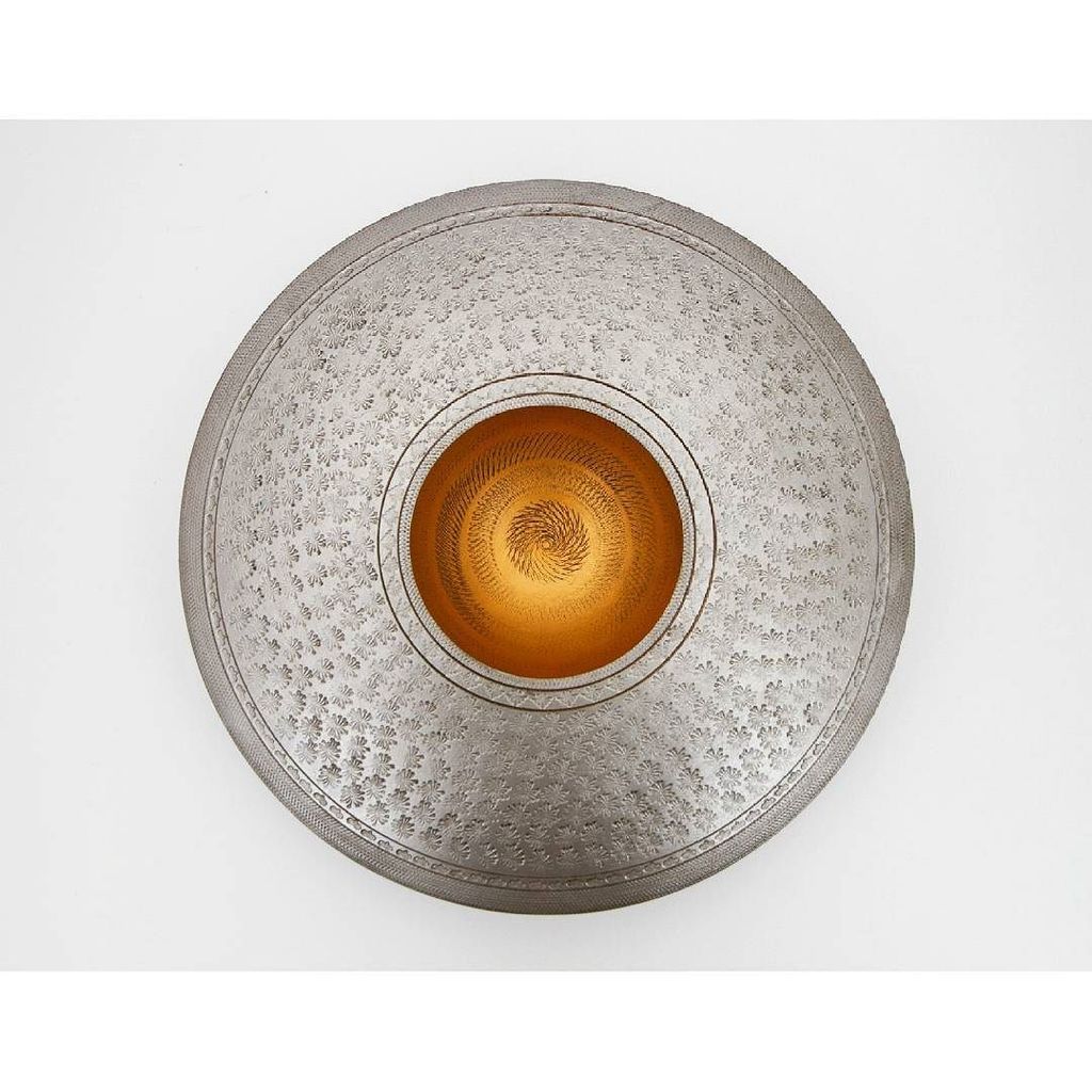 FromASeedArt's tweet photo. Silver &amp; Gold Art Bowl #woodturning #timber #art #silver #gold #homedecor #woodenbowl #scu… https://t.co/2aMgQfvebv https://t.co/7gGTiCeslP