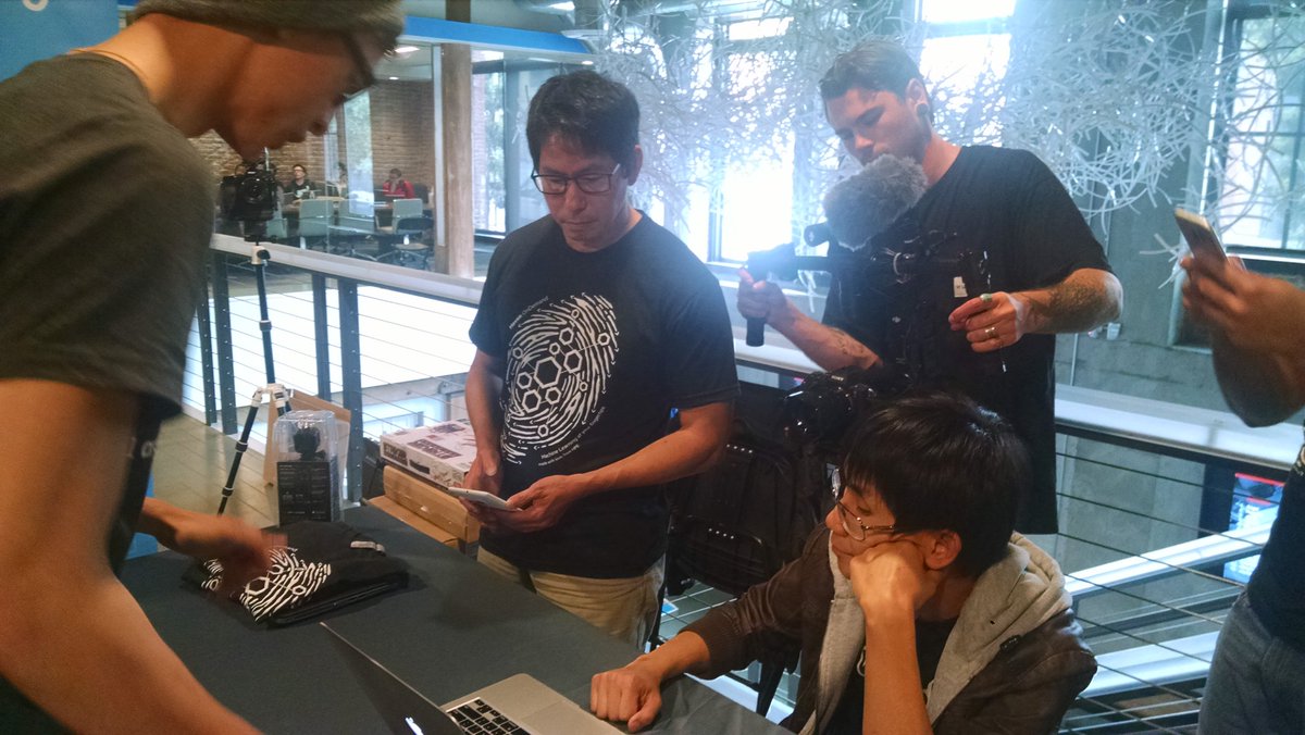 ChuaBernice's tweet photo. Now, our team is presenting our @AngelHack project to the @HPE judge Phong Van Vu. #AngelHackSF #AngelHackSF2016 https://t.co/tQbSJJTZyt