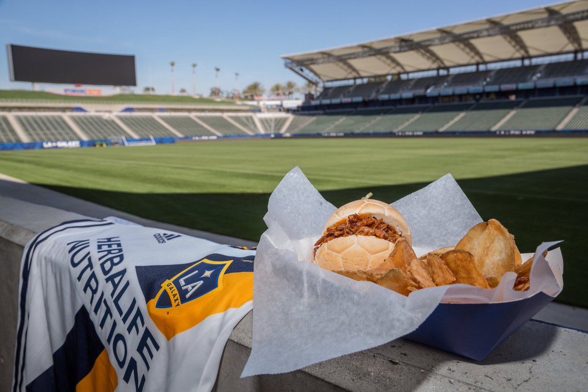 LevyRestaurants's tweet photo. Get a real taste of the game tonight at @StubHubCenter with our @EatTheBall Pulled Pork Sandwich https://t.co/vDD3wVFWAO