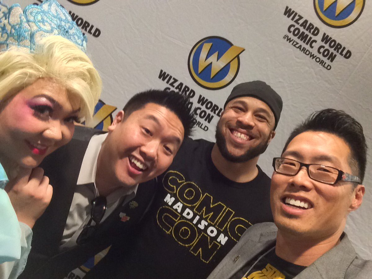 Crazy4ComicCon's tweet photo. Had an awesome discussion about diversity in pop culture with @theSunBros @cospinay @VantageInhouse #MadisonComicCon https://t.co/CGqbbOo1OH