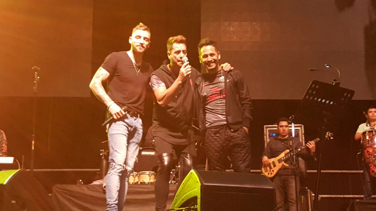 rioquez's tweet photo. Gracias a los chicos de La Konga x la invitación! Felices 13 años muchachos https://t.co/kUqIVQosPS