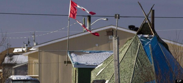 HuffPostCanada's tweet photo. Attawapiskat declares state of emergency over suicide attempts #cdnpoli https://t.co/8vO3mfao9E https://t.co/VsCURi6Ttx