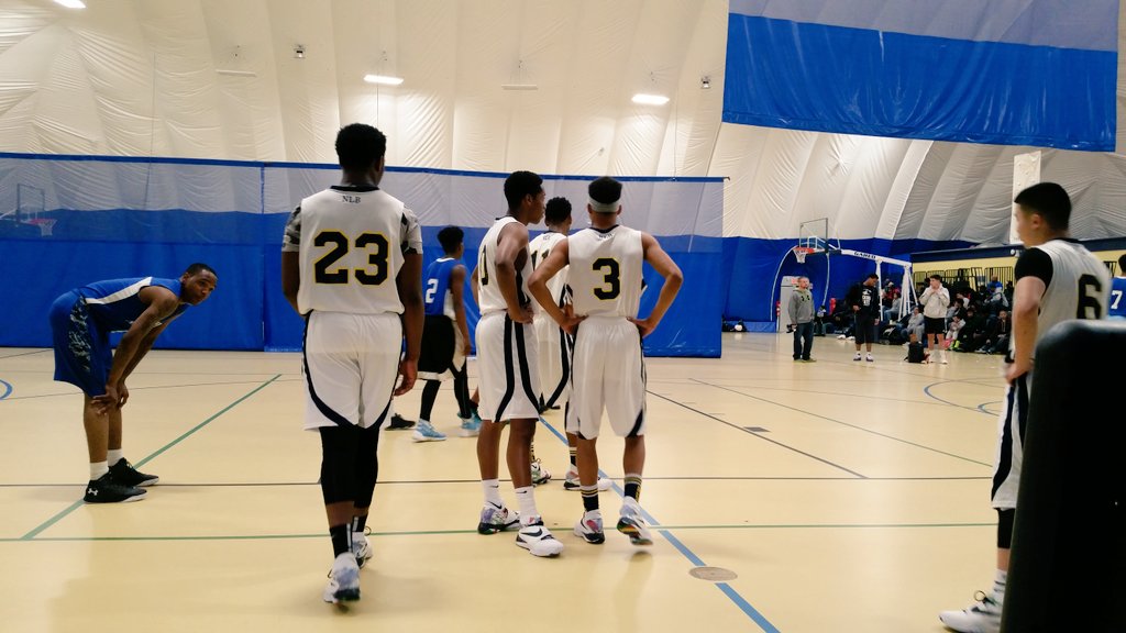 MarcusHelton's tweet photo. Coming down the home stretch...Metro All-Stars 17U vs. Next Level Ballers. #DMVhoops #OneDayRun https://t.co/4XTyWT5VGL