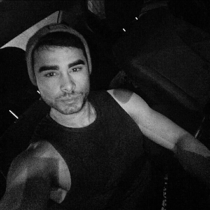 AlexisDescalzo's tweet image. Por ti me la paso imaginando que .. ✌😃🎵🎵🎵