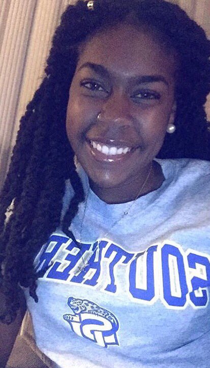 Willie_Quinn25's tweet photo. Damn baby girl you cut me deep on this one..😢😥 I'm Go FOREVER & ALWAYS Be Your Midget💯💯 Love You😔💔 #RestUpTae👼🏾👆🏾🙏🏾 https://t.co/I7TuCcAcGT