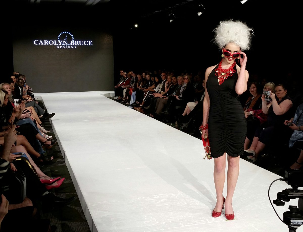 .<a href="/cbrucedesigns/">Carolyn Bruce</a> kicking off the show with some sass! #EFW #ecofashion #upcycling