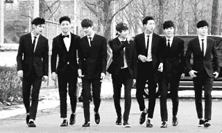 LeeSuAh3's tweet photo. BTS https://t.co/NvKABWJkv2