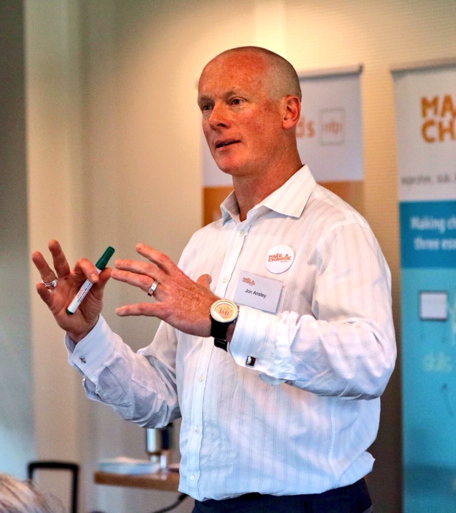 BendigoPWpics's tweet photo. John Anstey inspires the group #makeachange
#nutoutbendigo from  #colibanwater https://t.co/XFc2Io8GyD