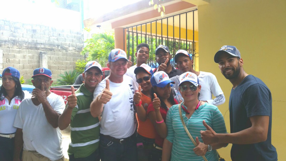 JrmMoca's tweet photo. Los Jóvenes de +1 Juventud PRemeista. #AngelLopezSindico @tupexesita @jasf1393 @judithvaldez31 Vice @idelkys_20 https://t.co/IE2JrSXrzn