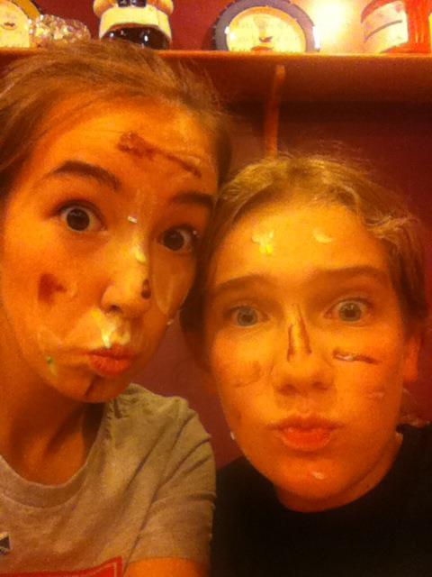mad_siebum's tweet photo. i never tweet but here's a b-day shoutout to my lil sis &amp; bff &amp; dance partner. hope your day is as fresh &amp; fun as u https://t.co/96h4tS87Bt