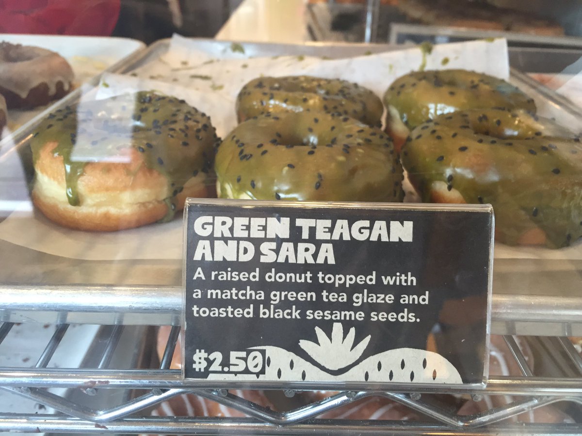 KenzDutton's tweet photo. @TheStromboShow #donutfriend https://t.co/KcbYAWnsgZ