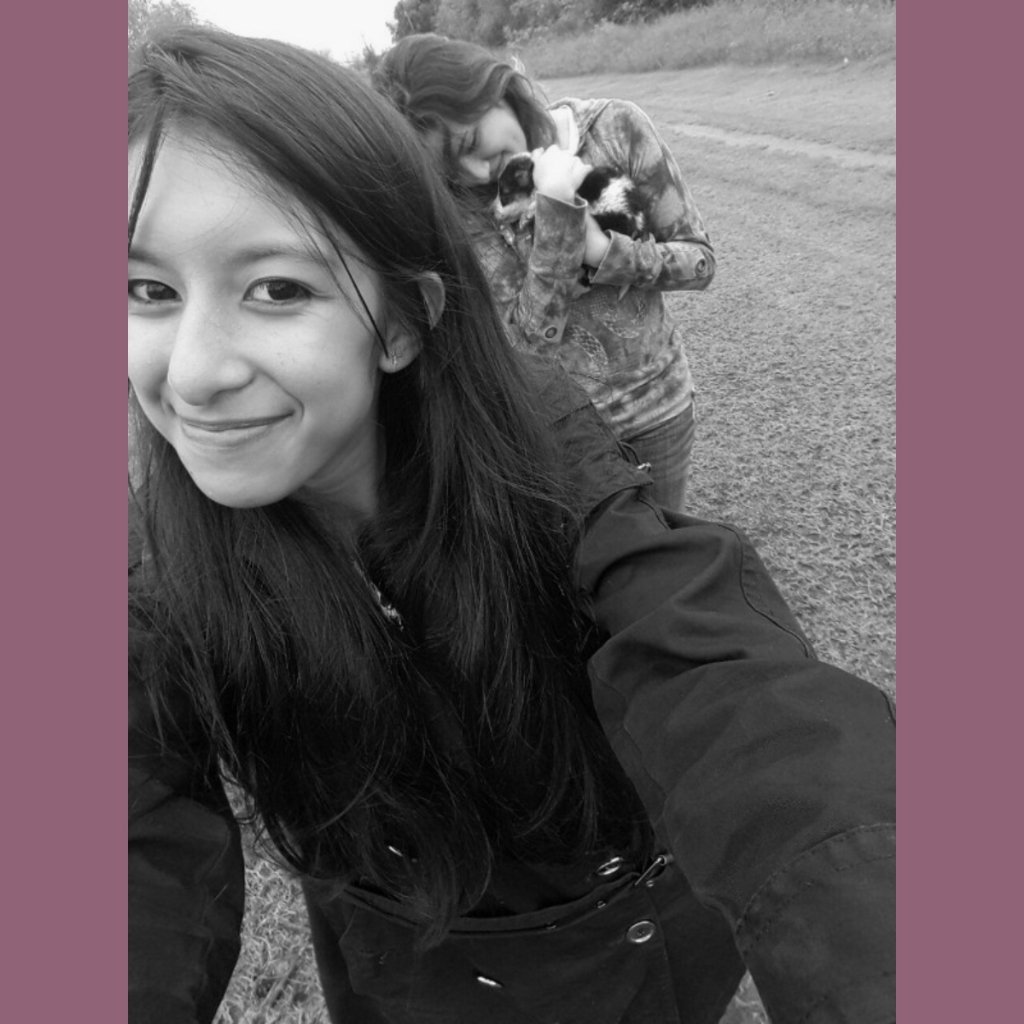 rocioavila01's tweet photo. #tía #cachorra #campo #frio #mojadas #embarradas Diosaaas❤ https://t.co/mbqQ6QAILB