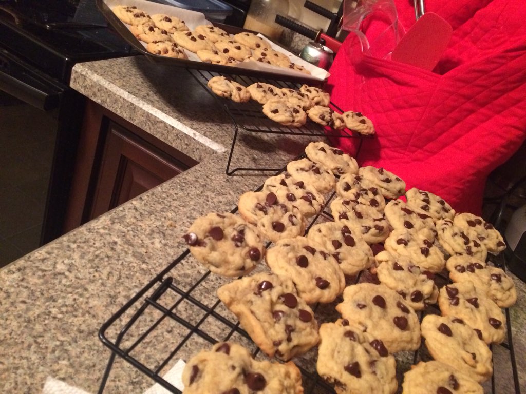 QuinnAFoley's tweet image. DOUBLE BATCH 🍪