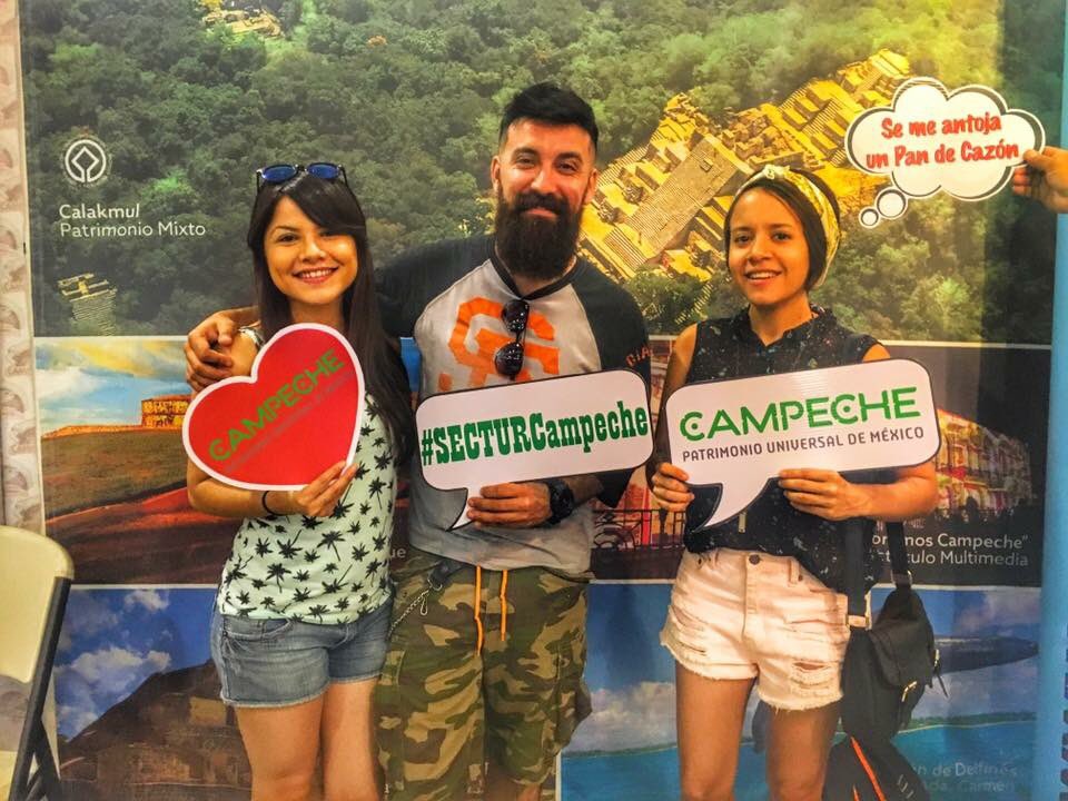 SECTURCampeche's tweet photo. Campechanos promocionando y visitando nuestro stand en #ExpoAdventure #Mérida #SECTURCampeche https://t.co/3HAJi6O3Ik