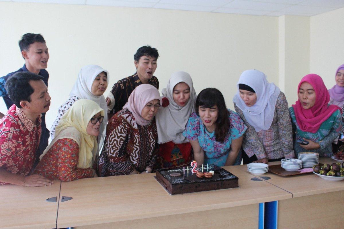 PPSDK_'s tweet photo. ibu Kapus &amp; para staf mengadakan syukuran sederhana dlm rangka 2thn usiaPPSDK (07/04/2016).Semoga PPSDK makin jaya https://t.co/ncBWbSC3IG