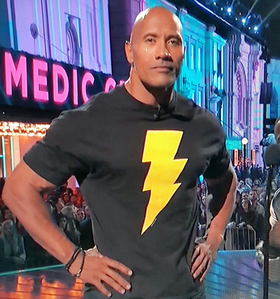 SuperheroSteel's tweet photo. Your #BlackAdam, Ladies &amp; Gentlemen! #mtvmovieawards #dwaynejohnson https://t.co/QvCTajYAJC