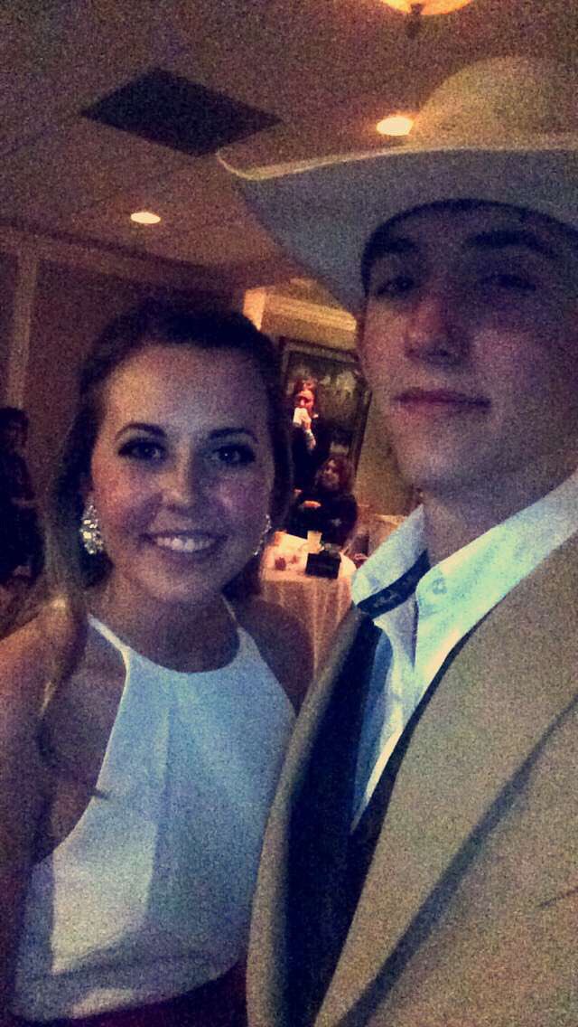 TylerTerrelltlt's tweet photo. Prom was a blast thanks for the great time love you @courtney_bint https://t.co/vpfQFlMhHM