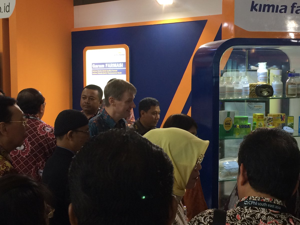 JIEXPO's tweet photo. Thanks to all exhibitors, visitors, & @ubm who organized CPhI South East Asia 2016.
#ThrowbackEventInJIExpo https://t.co/nwGOT4REpQ