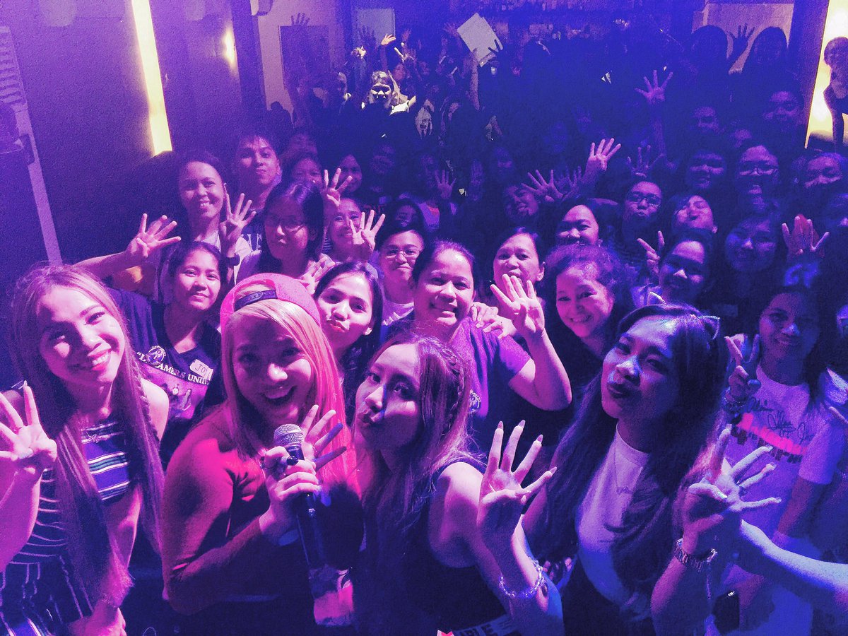 4SISTERSMUSIC's tweet photo. We will miss you #DreamersPhilippines 😘 See y'all next time! 😁 #4thImpact https://t.co/rDsncRmP0d