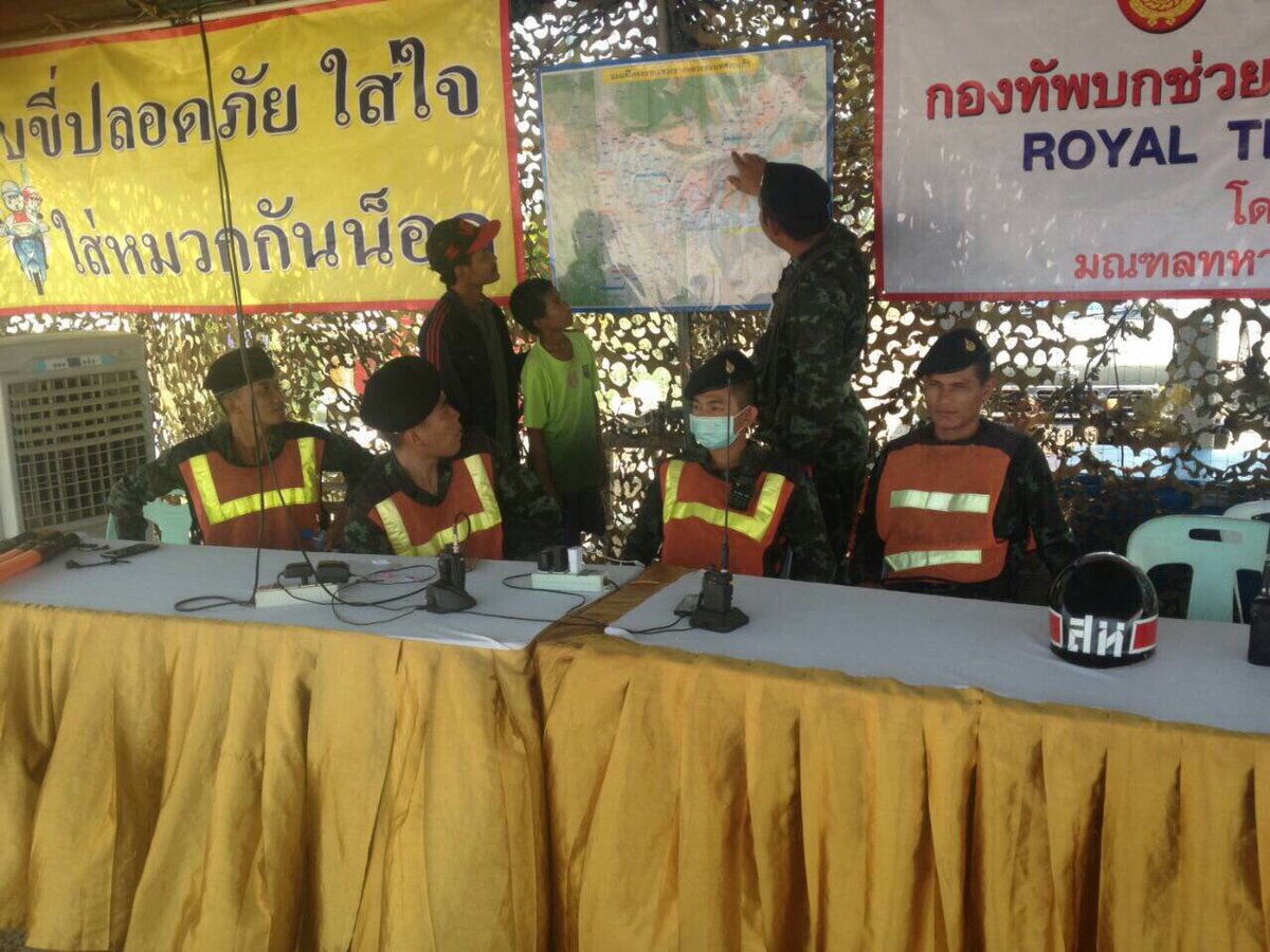 armypr_news's tweet photo. คสช.ระบุจากมา���ราการ" ดื่มไม่ขับ จับยึดรถ "ส่งผลให้๒วัน พบกระทำผิด๑,๗๔๐รายยึดรถ๒๘คัน ซึ่งช่วยการขับขี่มีค.ปลอดภัยขึ้น https://t.co/3b4xR3vBAY