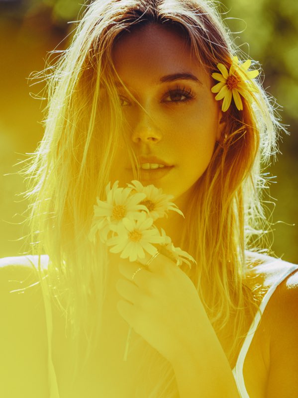 AlexisRen's tweet photo. Gimme sunshine please 🌼🌼☀️ https://t.co/Px88O1LFId