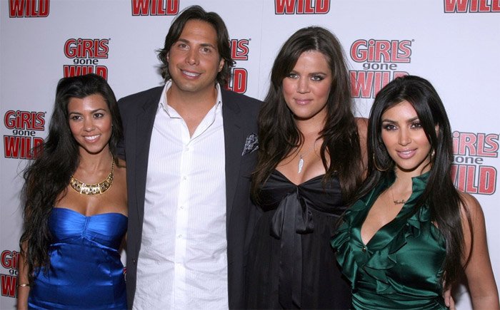 sextapes's tweet image. Confirmed! #JoeFrancis brain child of #KimKardashian #SexTape video mega success!!!!! showbizspy.com/scandals/confi…