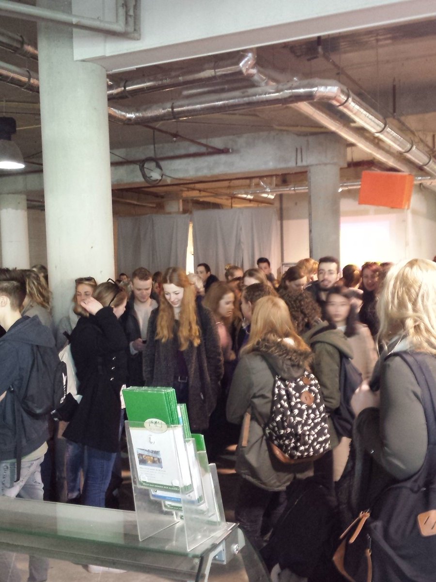 Volle bak vanochtend in de Hallen.