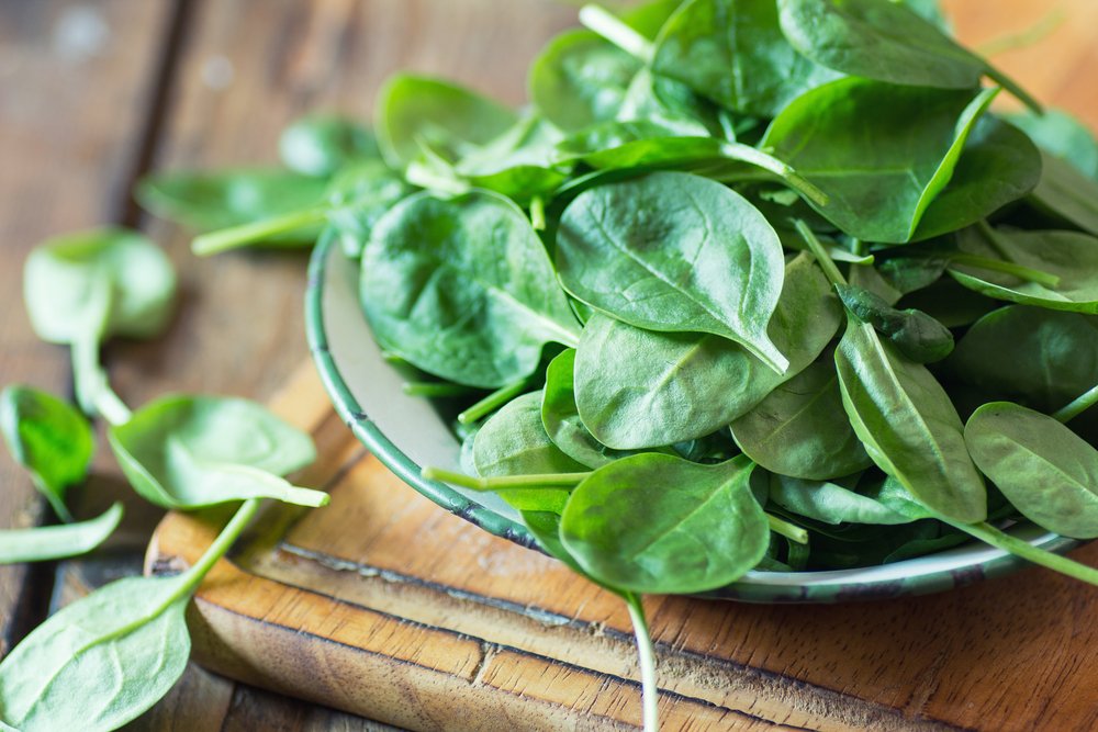 BasharaCare's tweet photo. Spinach is high in vitamin A, which is necessary for sebum production to keep hair moisturized. #BasharaCare https://t.co/OHVl6fpuU6