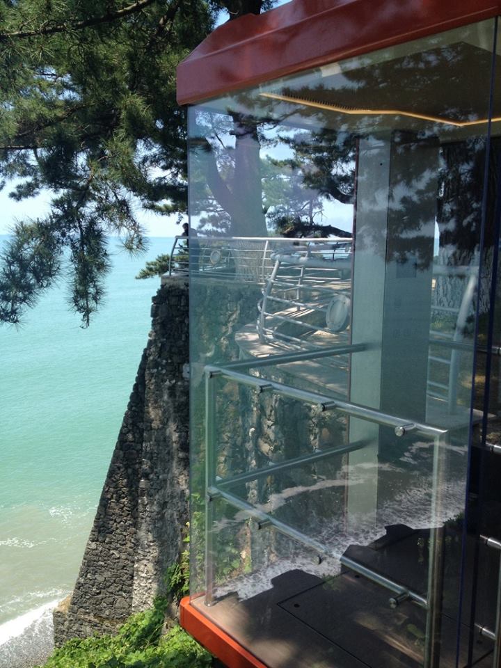 Resort_Access's tweet image. The best way for #disable #hotel guests to #access the #beach, #SkiChalet or grounds ow.ly/10djtr #design