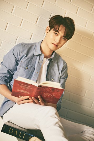 JYfmdate's tweet photo. #박지윤의FM데이트 이번주 월화 9시 <5분 드라마, 한사람을 위한 마음> #씨엔블루 #이종현 씨가 기다리고 있어요. 오늘은 무엇을 상상하든 상상 그 이상(!)을 들려줄 솔직담백 단독초대석까지 함께합니다^^ https://t.co/9waU5CIHWo