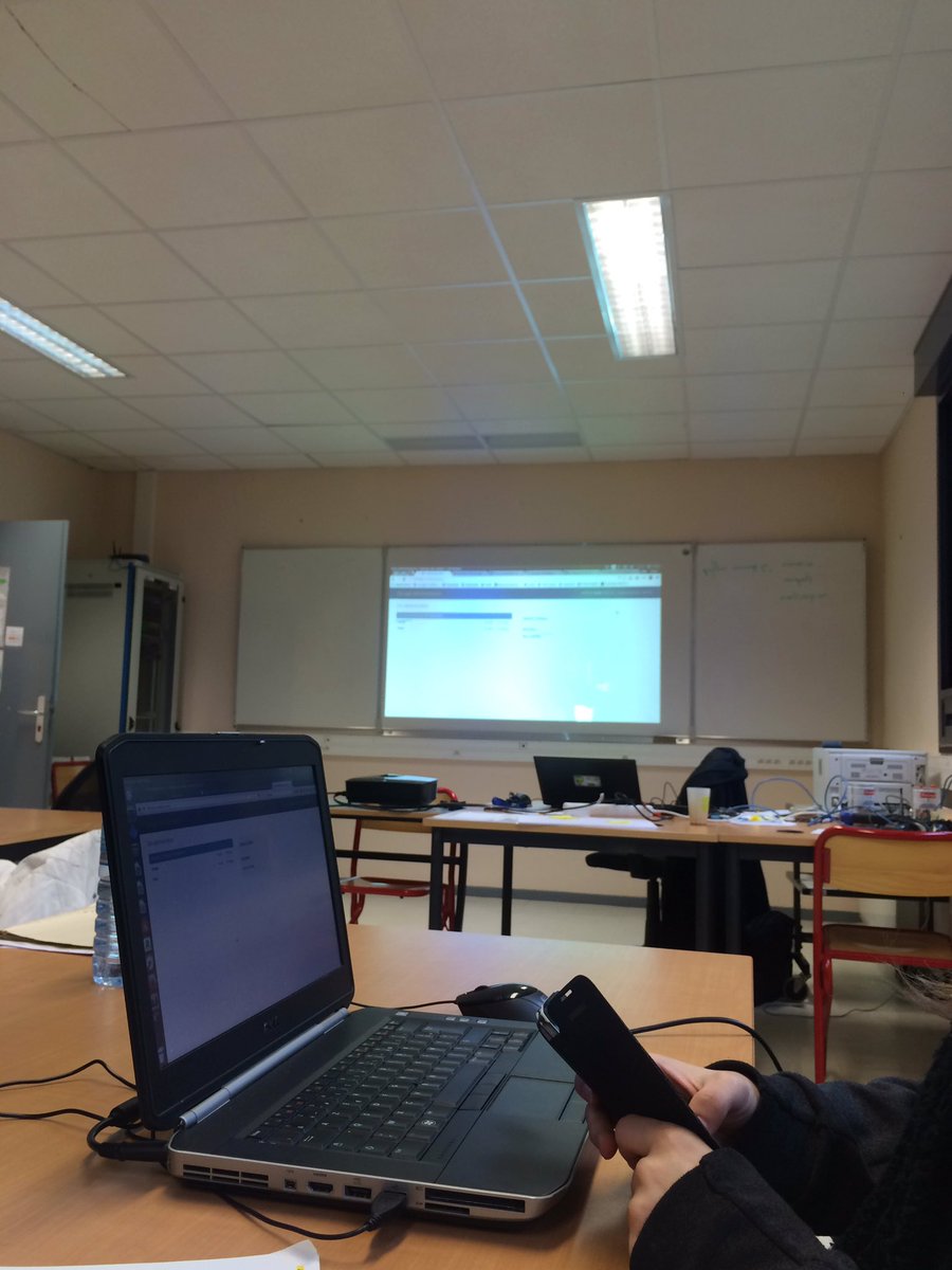 SkynetNeuf4's tweet photo. #simplonsmus2016  #django c'est parti cc @codincamp https://t.co/KOnUNQN0D1
