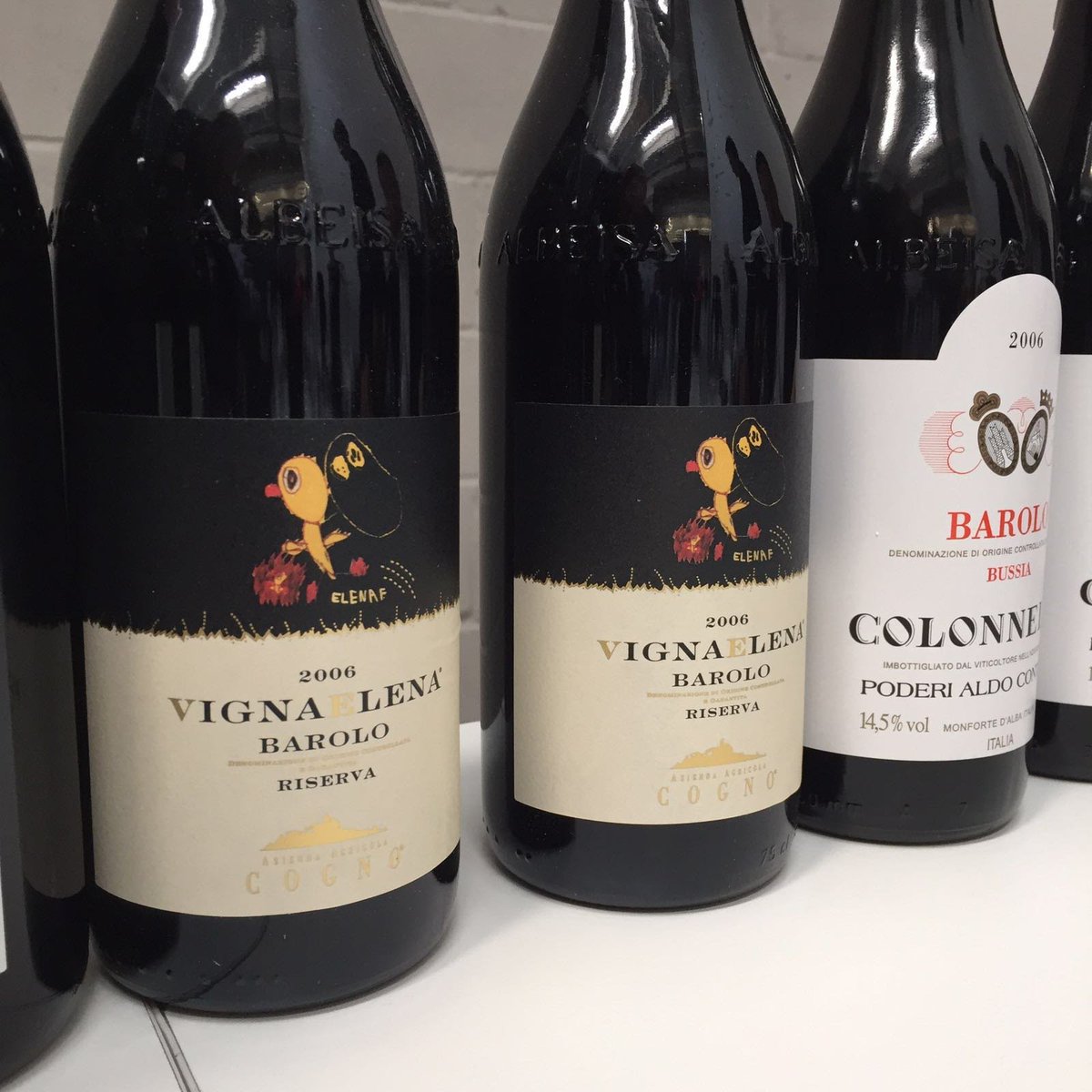 Thanks a lot @BSandersonWine and <a href="/WineSpectator/">Wine Spectator</a>!
Great tasting with our #Barolo Riserva Vigna Elena 2006.