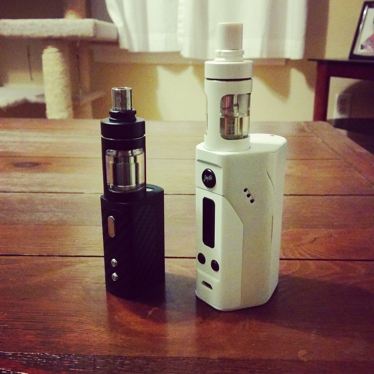 CharlesHeitz's tweet photo. Big and little @WismecGlobal @JoyetechUS @councilofvapor #vape #vapeon #notblowingsmoke #rx200 #minivolt #cubis https://t.co/jznzvzvSdi