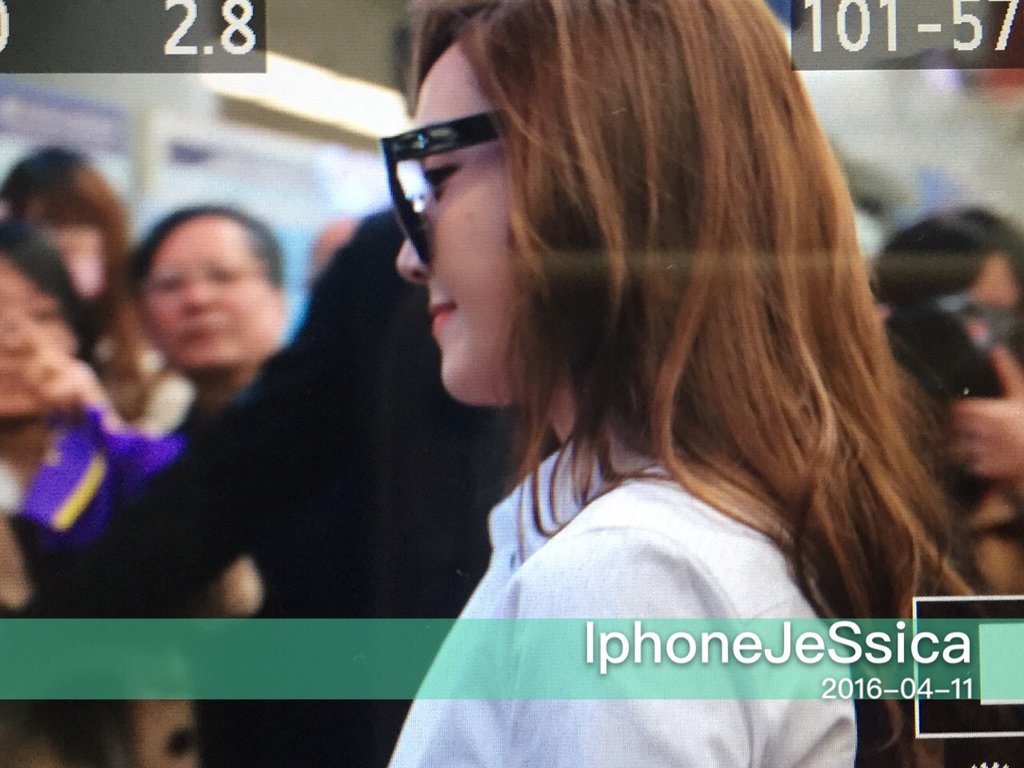 [PIC][11-04-2016]Jessica trở về Hàn Quốc vào trưa nay CfvHAJuUIAAqsnG