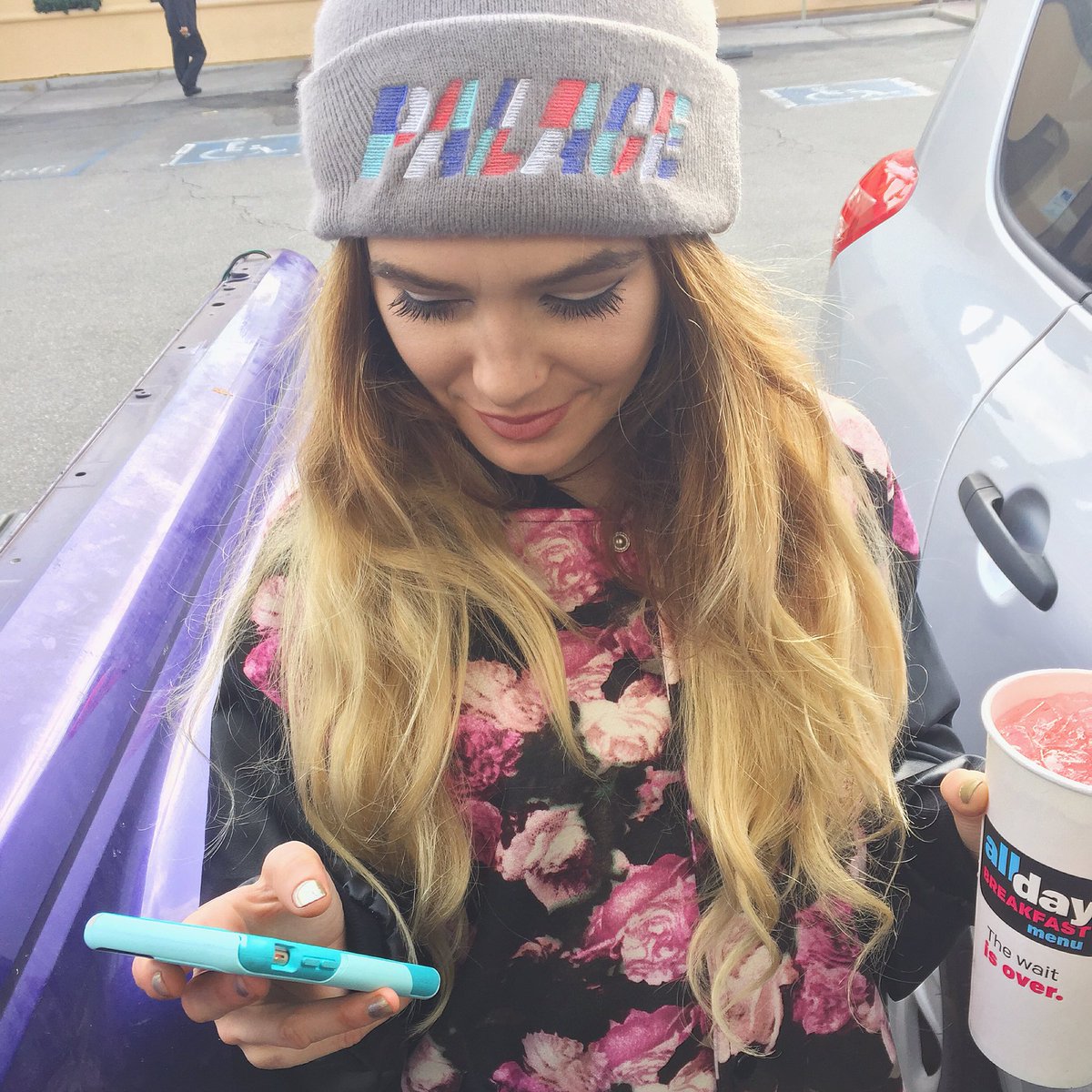 MadisonAdeline's tweet photo. We're selling our palace beanies hit me up😊 https://t.co/8V5eHcgUoN