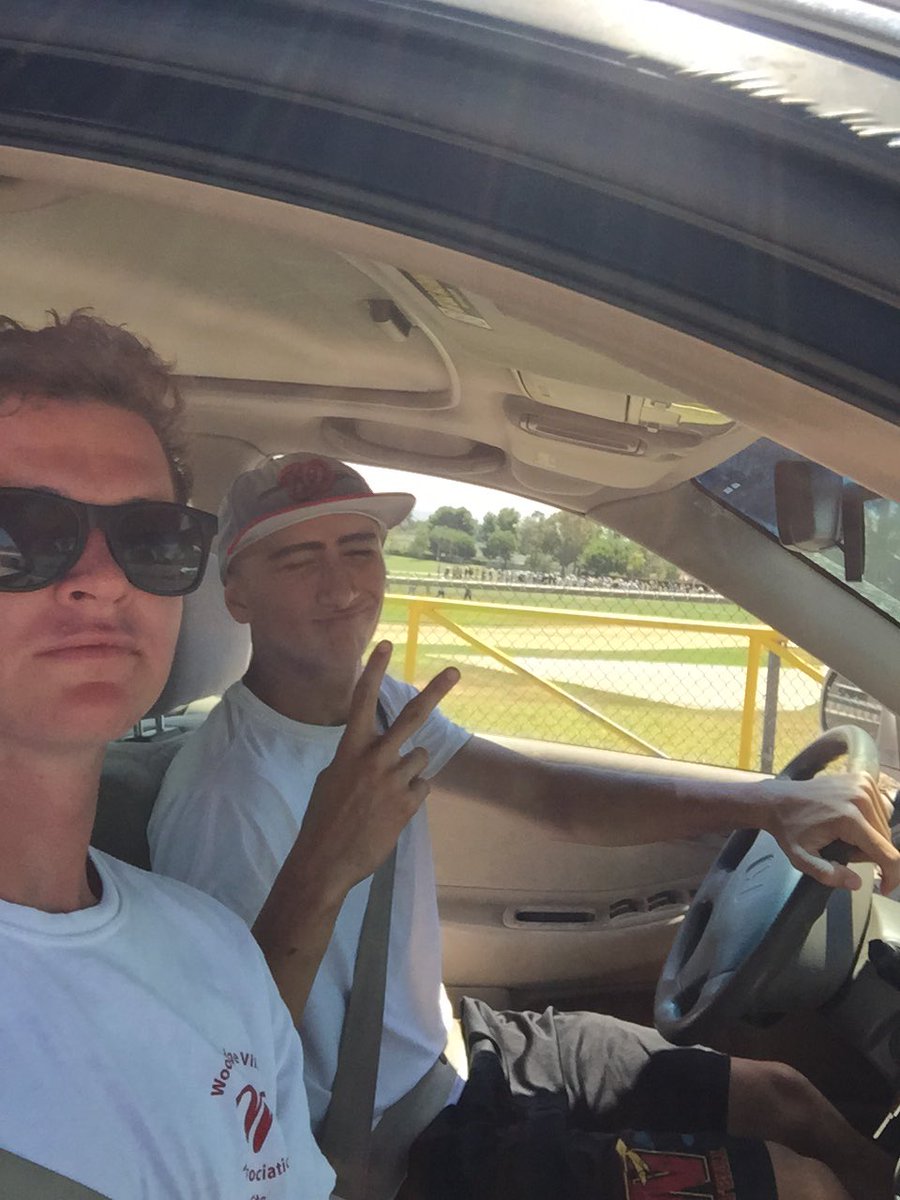 3DrewPhillips's tweet photo. Happy birthday to one of my closest friends and the most talented and craziest guy I know @jkalekiniweeny https://t.co/Re5HbzLzvE