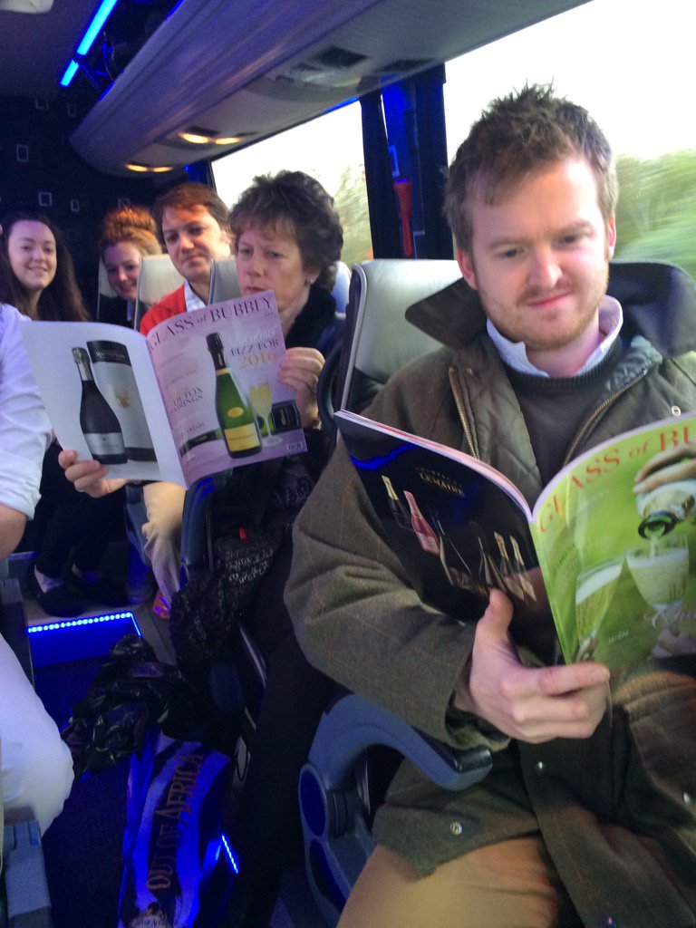 littlebedwyn's tweet image. Team Harrow all on the bus reading @GlassOfBubbly on way to @Hambledonwine and @hattingleywines @englishwine