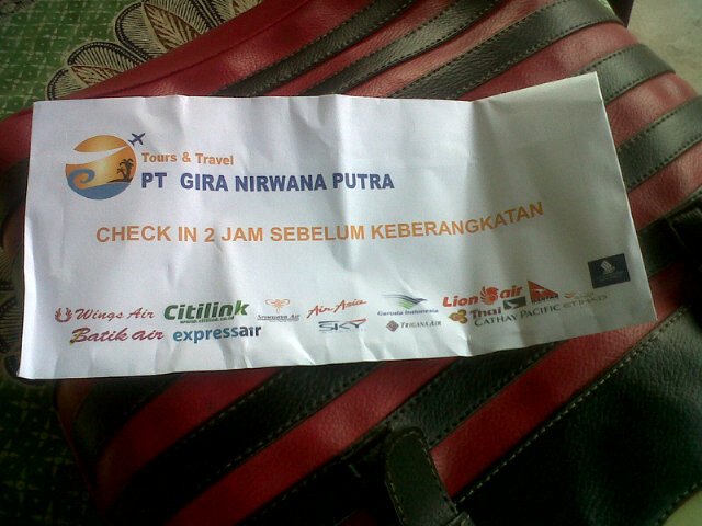 wella_febria's tweet photo. Makasi mama tiket nya :* https://t.co/QSwe6wmI2v