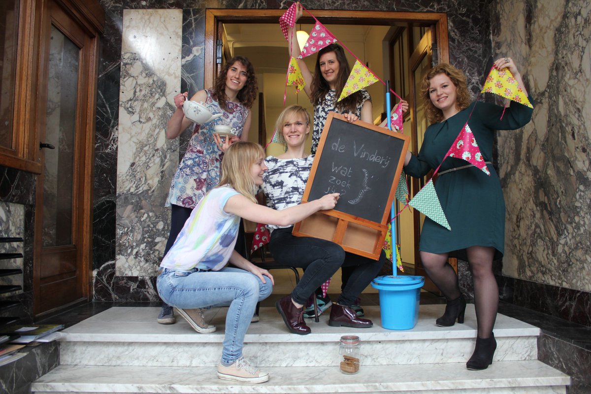 OppasStudent tweet media