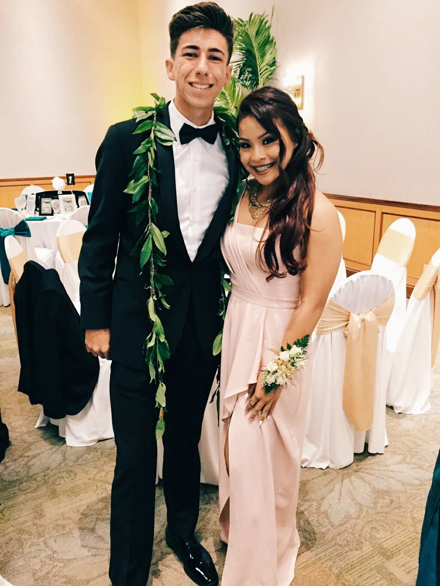AaronLG3's tweet photo. Prom Pictures 🔥#whsprom2k16 https://t.co/XcoxkF7t2M