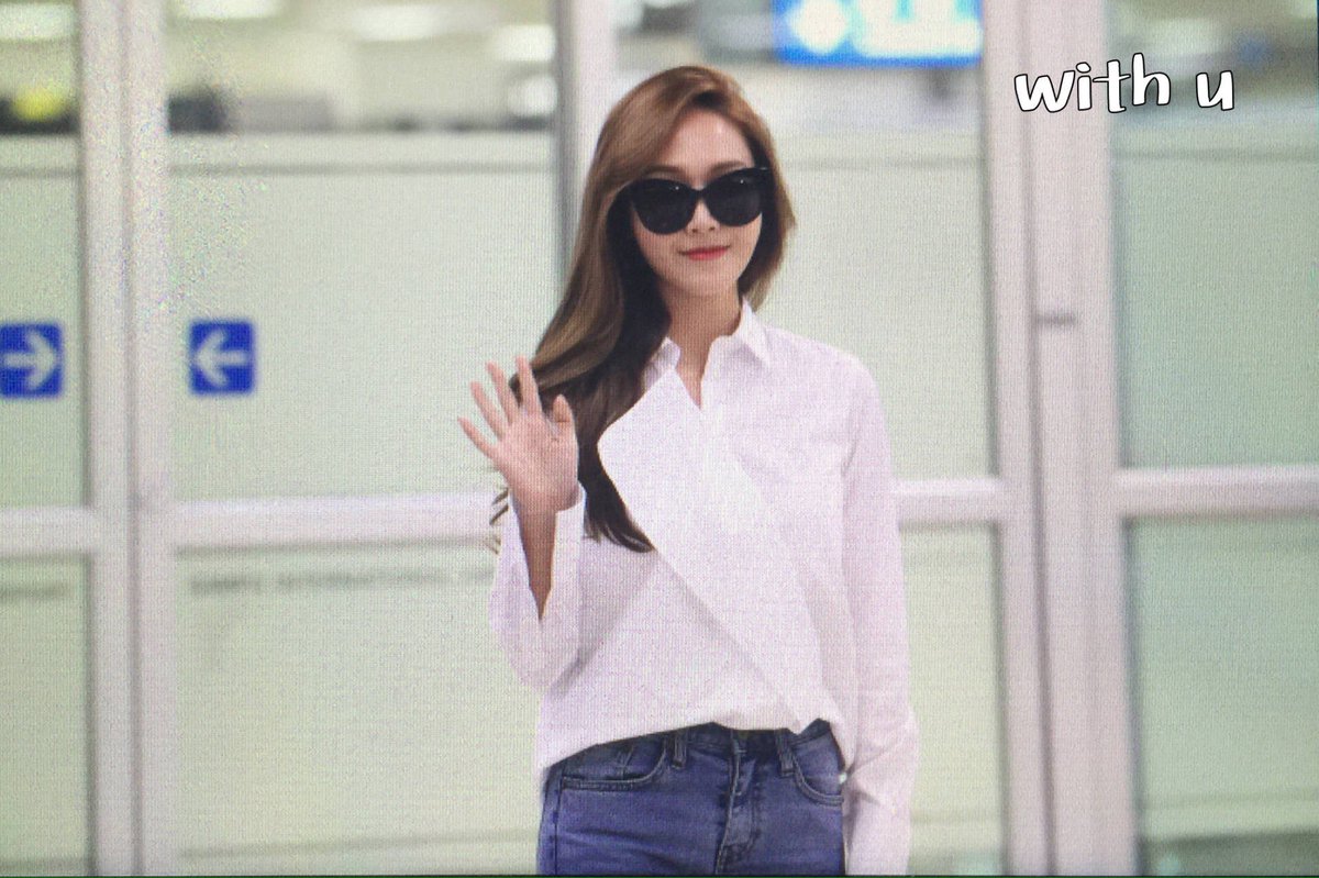 [PIC][11-04-2016]Jessica trở về Hàn Quốc vào trưa nay Cfvk1DvUIAEWYSM