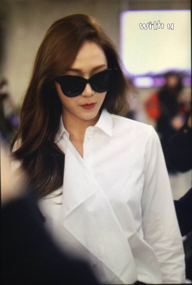 [PIC][11-04-2016]Jessica trở về Hàn Quốc vào trưa nay Cfvk1DvUIAIOSZB