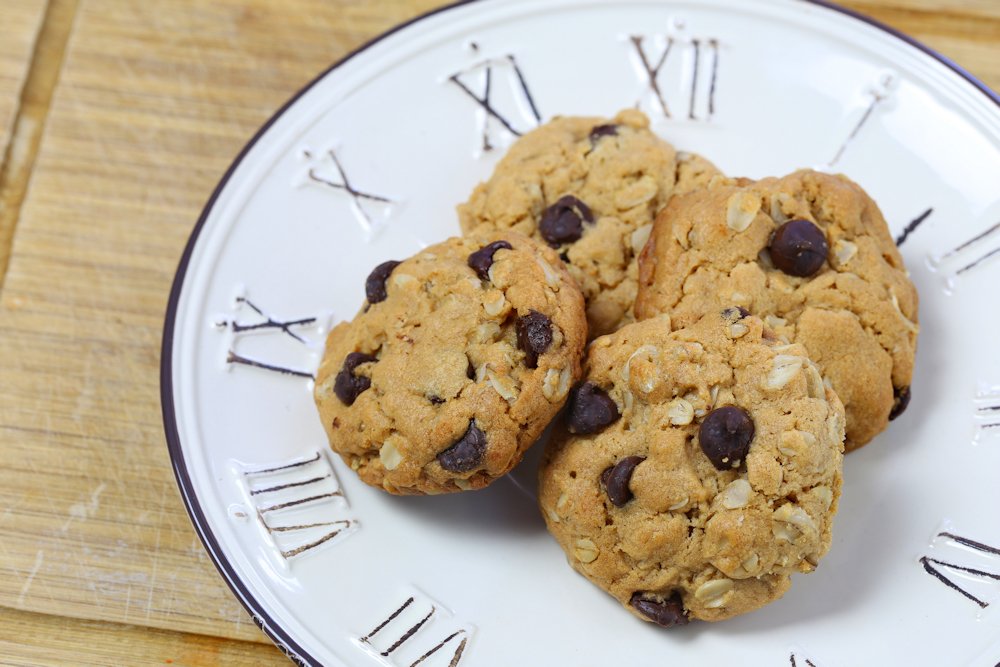 Gluten Free Peanut Butter Oatmeal Chocolate Chip Cookies twib.in/l/aLXKx4dzg96 #recipe #yummy